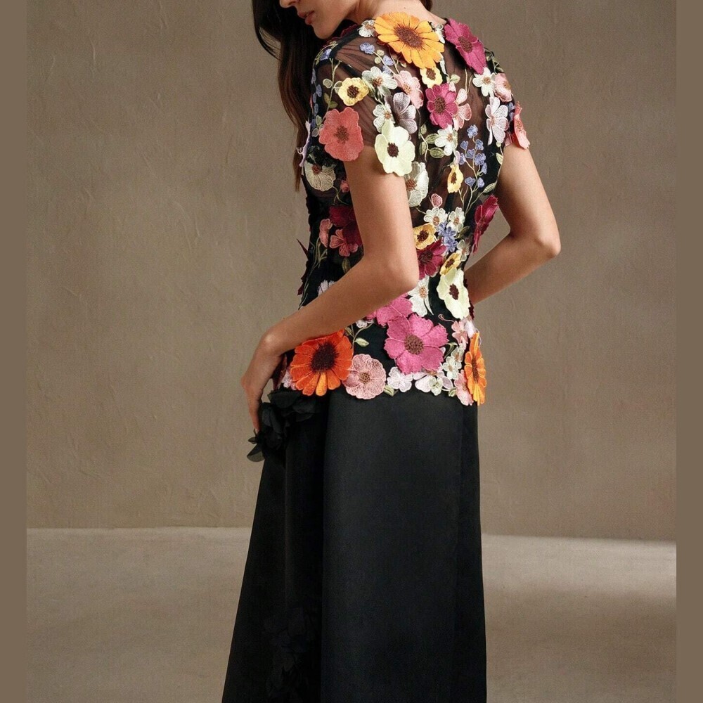 Black Mesh 3D Floral Embroidered Crop Top - Picture 3 of 8